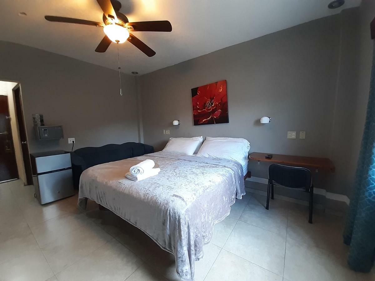 Maya Bella Downtown Hotel San Ignacio Eksteriør billede