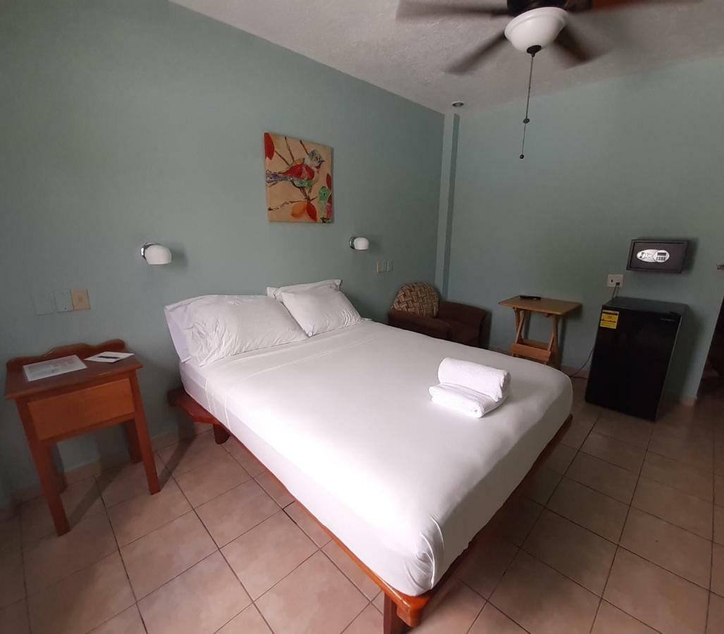 Maya Bella Downtown Hotel San Ignacio Eksteriør billede